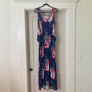 Latched Mama Navy Floral Cocoon Maxi